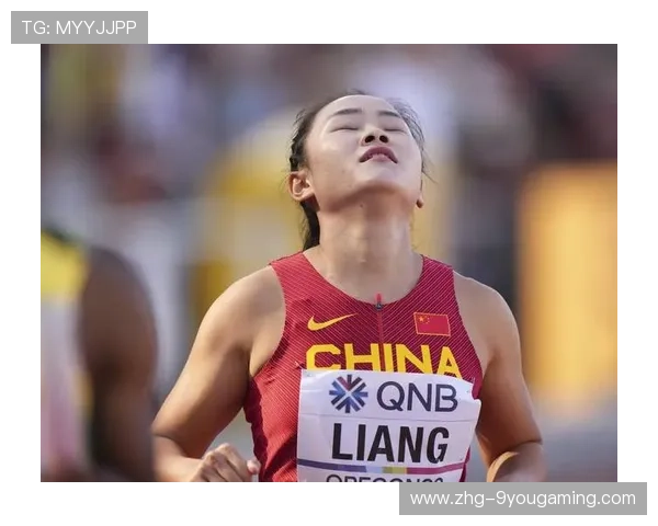 女子短跑团队配合默契，接力训练完成度高