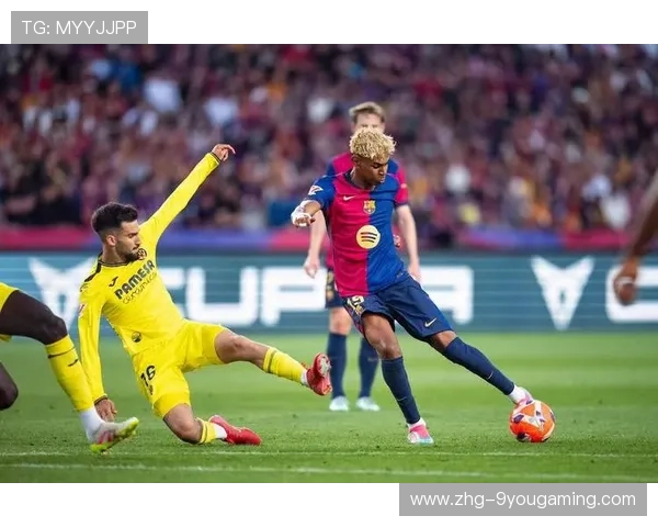 西甲:巴萨4-3战胜比利亚雷亚尔,莱万梅开二度刷新纪录,西甲第11轮巴萨vs比利亚雷亚尔