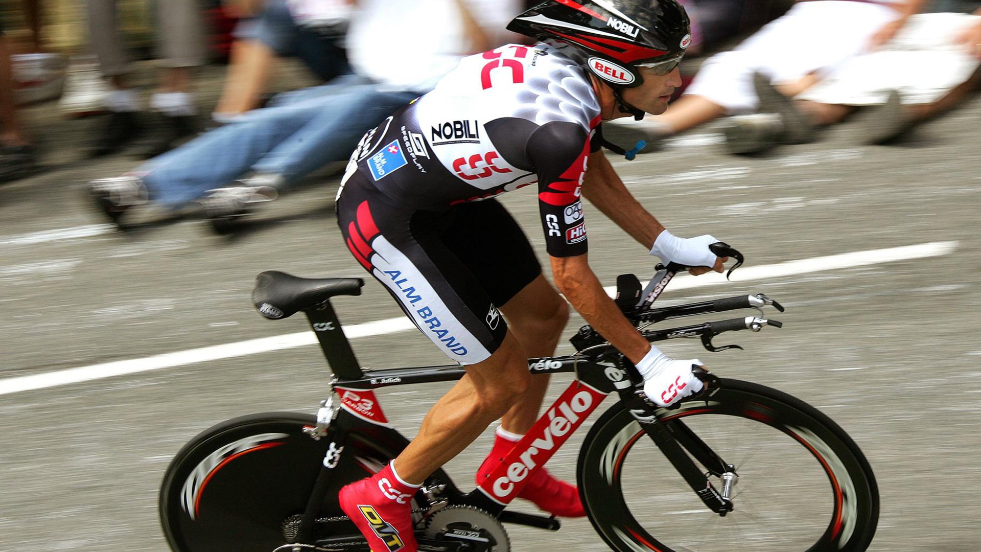 NBA联盟人工智能战术模拟平台开发探索